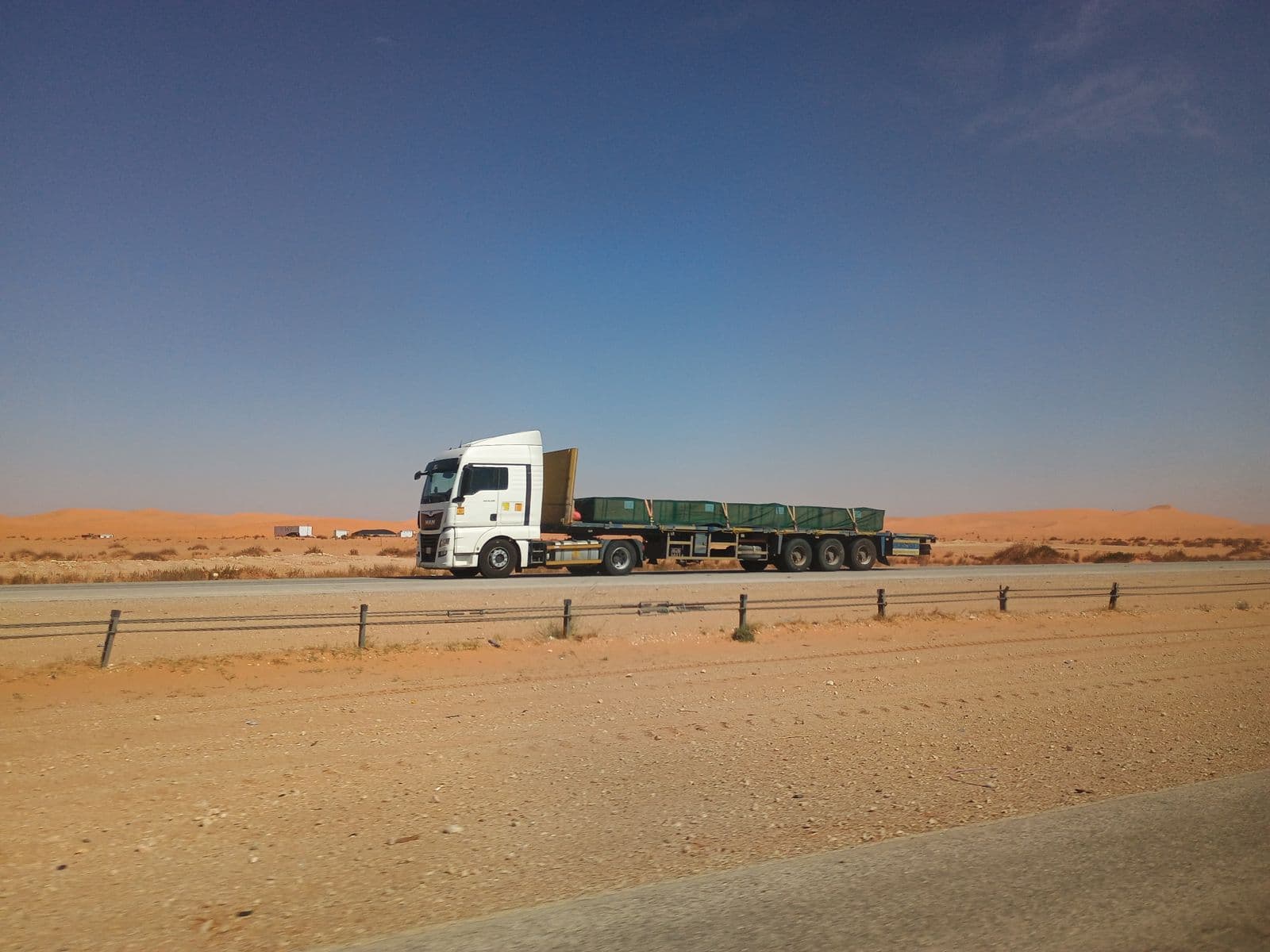 Flatbed trailers